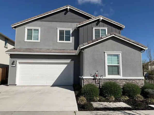 313 Manhattan Dr, Lathrop, CA 95330
