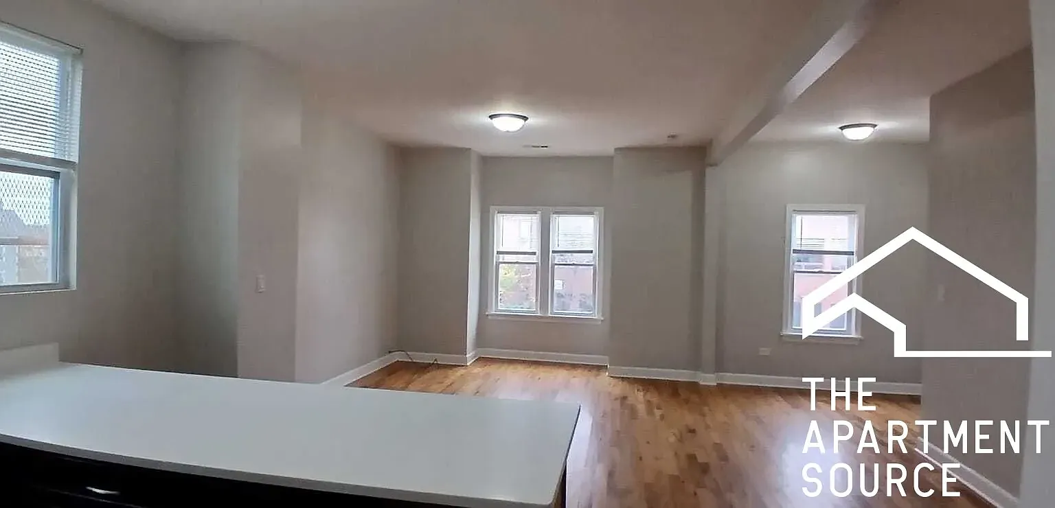 3614 W McLean Ave — Photo 3