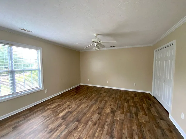 202 Thrush Ct — Photo 11