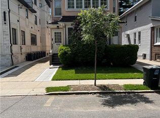 1172 E 28th St, Brooklyn, NY 11210