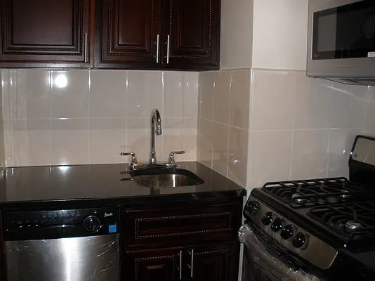 Rented by David Francis New York LLC | media 11