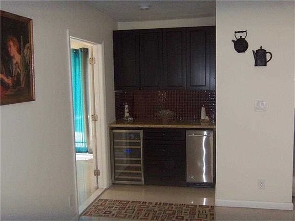 4th image of 2153 NE 62nd St #1