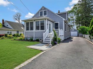 164 Church Ave, Islip, NY 11751