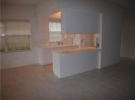 1st image of 4774 Lakeland Dr