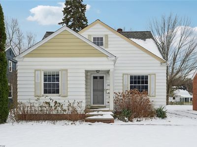 23413 Clifford Dr, North Olmsted, OH, 44070