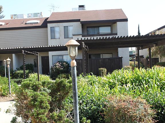 3rd image of 324 N San Antonio Ave