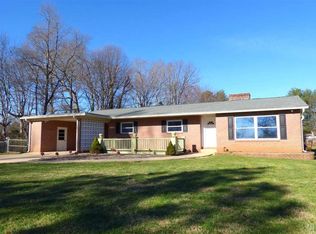 2550 15th Ave SW, Hickory, NC 28602