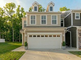 27842 Birchwood Ct, Westlake, OH 44145