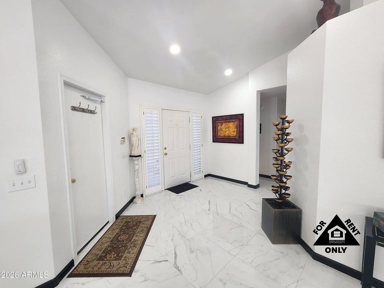 2 bed, 2.5 bath, 1671 sqft, $2,300 — Photo 2