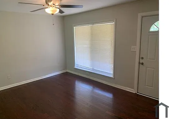 1165 Octavia St SE — Photo 5