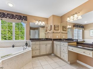 62 Hickory Hill Blvd #2001, Totowa Boro, NJ 07512