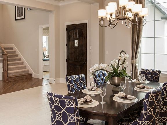 Plan 6015 Dining Room
