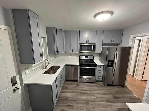 5th image of 8212 N Kilpatrick Ave #1