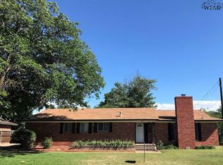 4915 Lake Park Dr, Wichita Falls, TX 76302