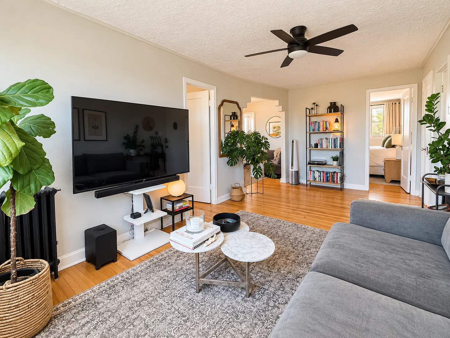 2 bed, 750 sqft, $2,200 — Photo 3