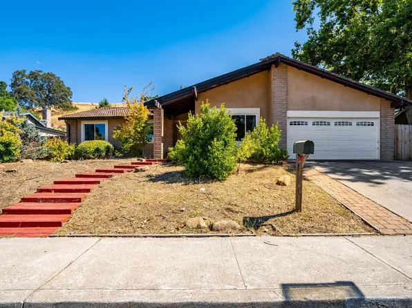 128 Regency Drive, Clayton, CA 94517