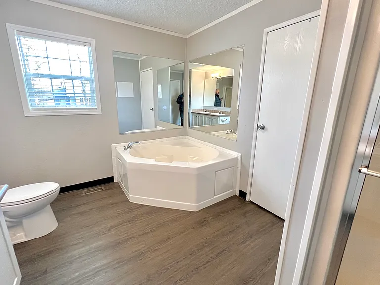 205 S Elm St — Photo 17