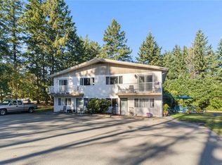5430/5432 Bergen Op Zoom Dr, Nanaimo, BC