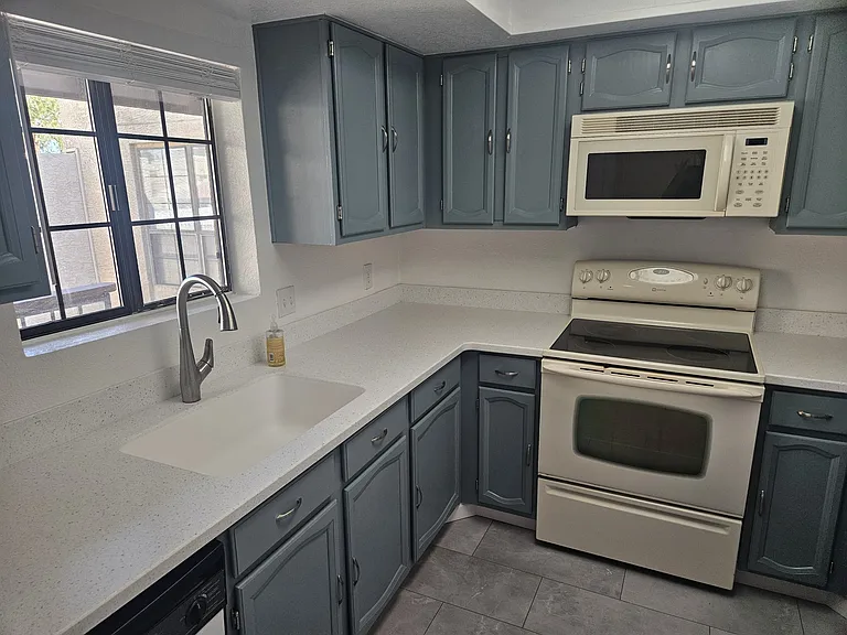 8330 N 21st Dr #207 — Photo 10