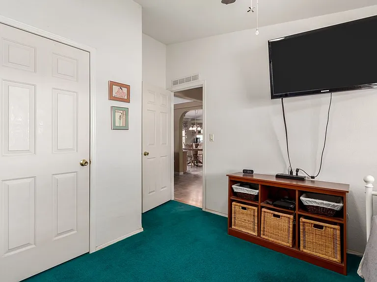 16697 W Hopi Dr — Photo 5