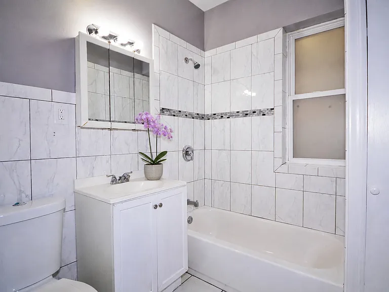 2719 W Belmont Ave #1 — Photo 6