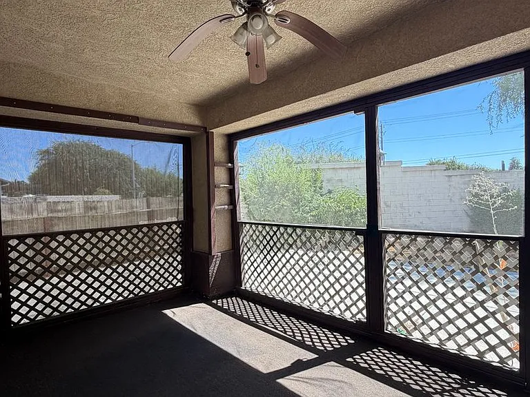 118 Emerald Isle Way — Photo 32