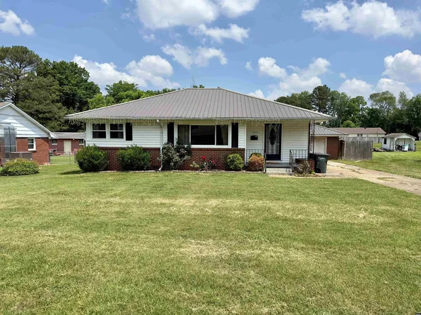 806 Summer St, Union City, TN 38261