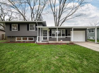21 S Bereman Rd, Montgomery, IL 60538