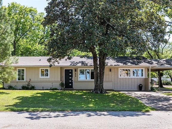 3rd image of 265 Harbor Dr