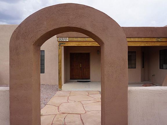 3rd image of 5310 S Camino De Oeste