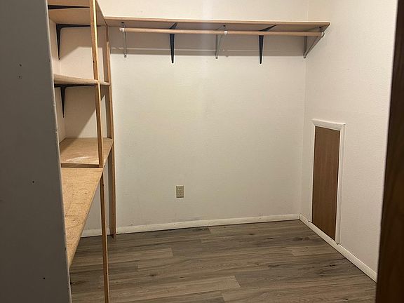 5th image of 108 N Pondera Ave Unit D
