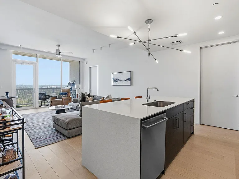 301 West Ave #1907 — Photo 1