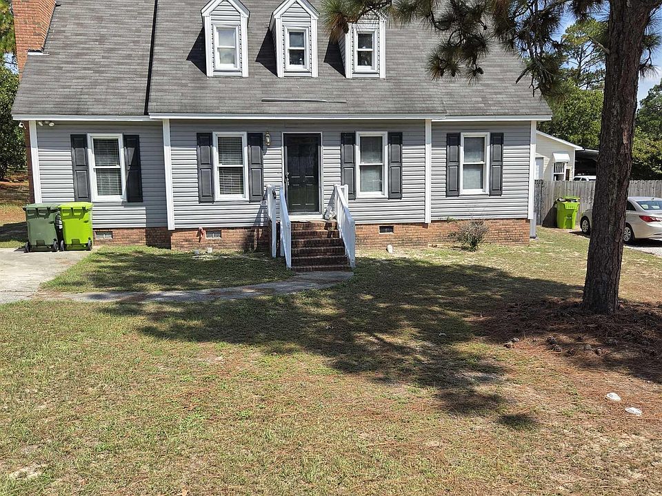 1st image of 220 Branch Hill Dr