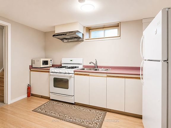 3rd image of 403 Denlow Ave #Basement
