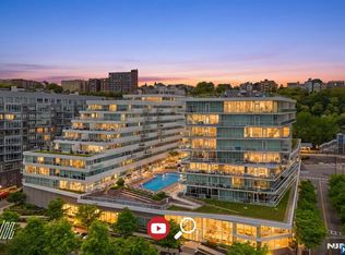 800 Ave At Port Imperial Blvd APT 806, Weehawken, NJ 07086