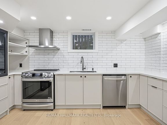 2nd image of 1885 Kingston Rd #Basement