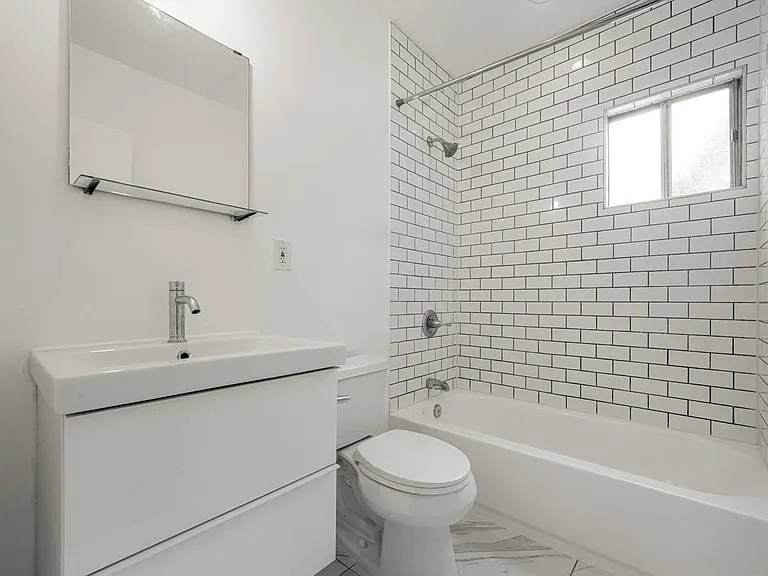 4018 Monroe St — Photo 13