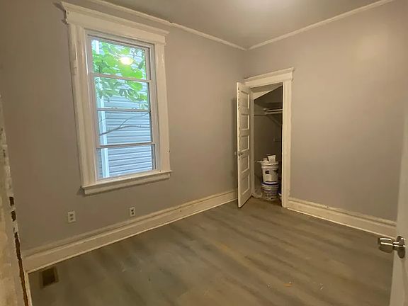 4th image of 35 Seymour Ave #5C
