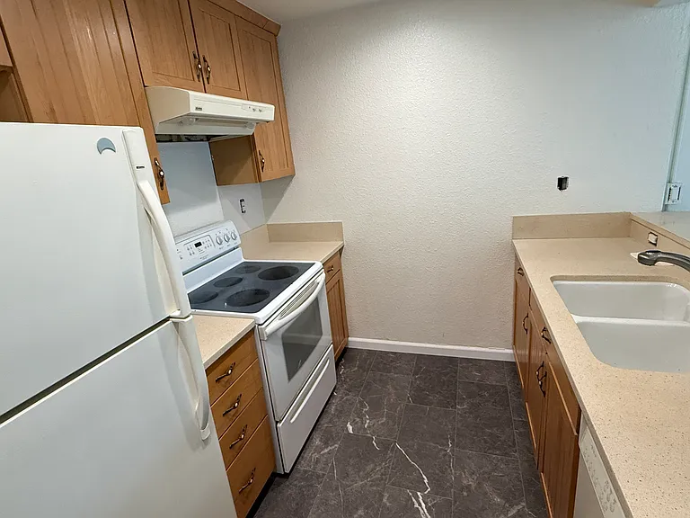 13700 San Pablo Ave — Photo 4