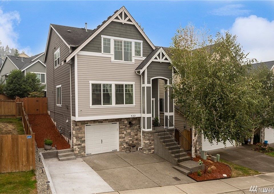 1st image of 522 50th St SE Unit 104