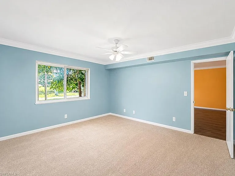 4000 Ice Castle Way #5 — Photo 24