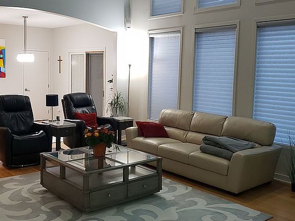 5th image of 7654 Ashley Cir