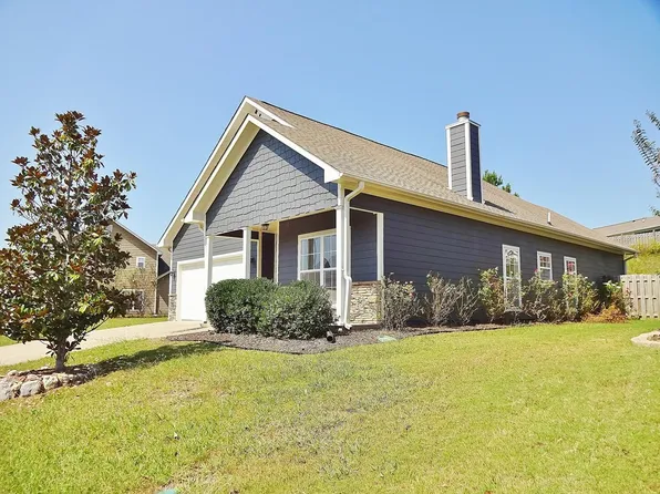 150 Robin St, Calera, AL 35040