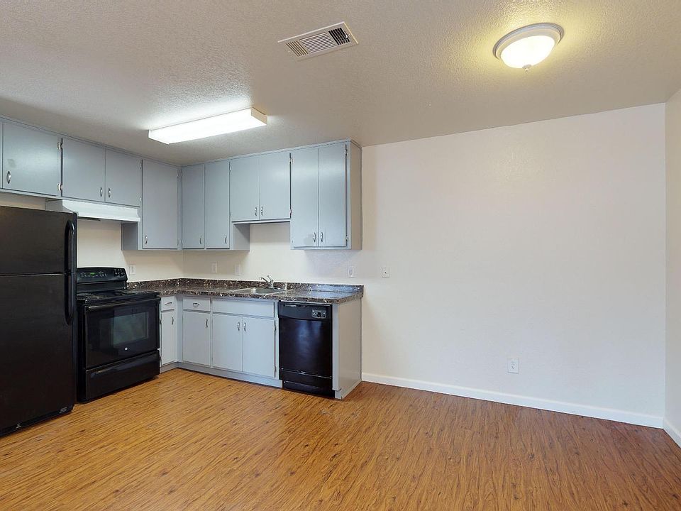 1st image of 5323 Carrington Cir APT 22