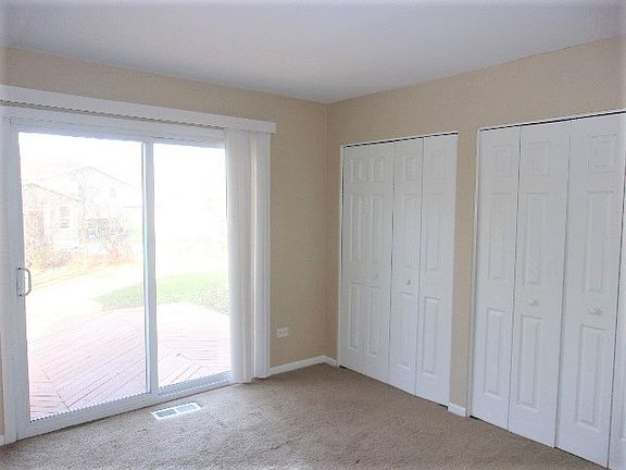4th image of 22832 Redwood Dr