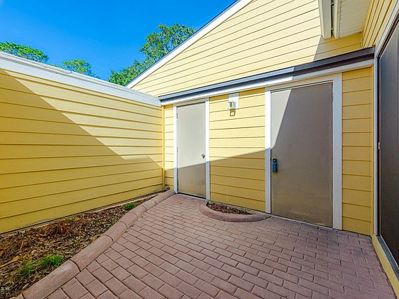 4th image of 7905 Los Robles Ct #7905