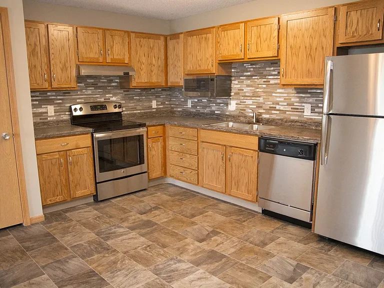 Highland View Apartments — Photo 163