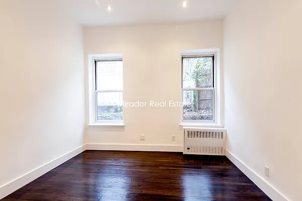 Rented by Mirador Real Estate | media 12