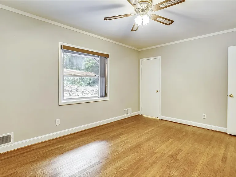 3503 E West Hwy — Photo 28