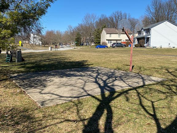3rd image of 434 Burns Dr
